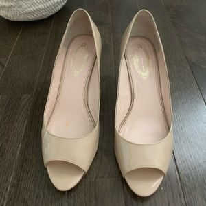 Elie tahari low heel pumps